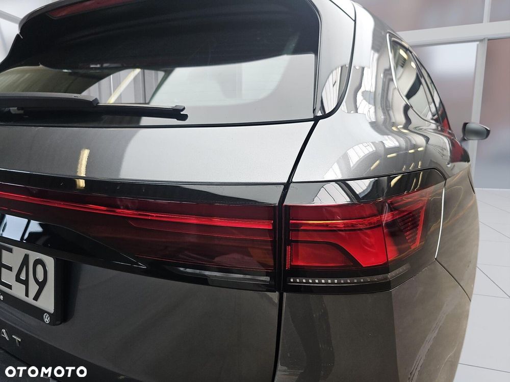 Volkswagen Passat - 33