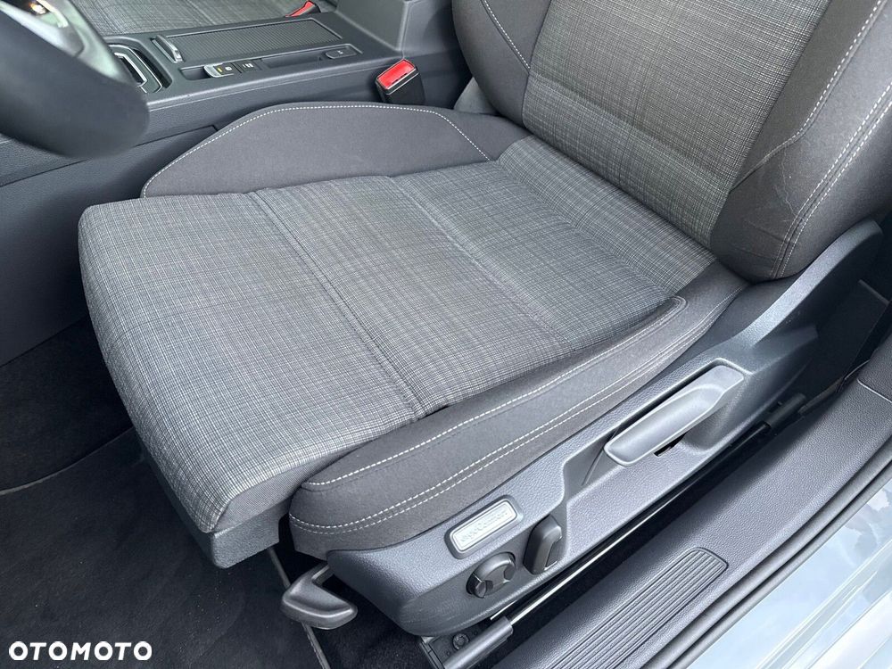 Volkswagen Passat Variant 2.0 TSI Business DSG - 13