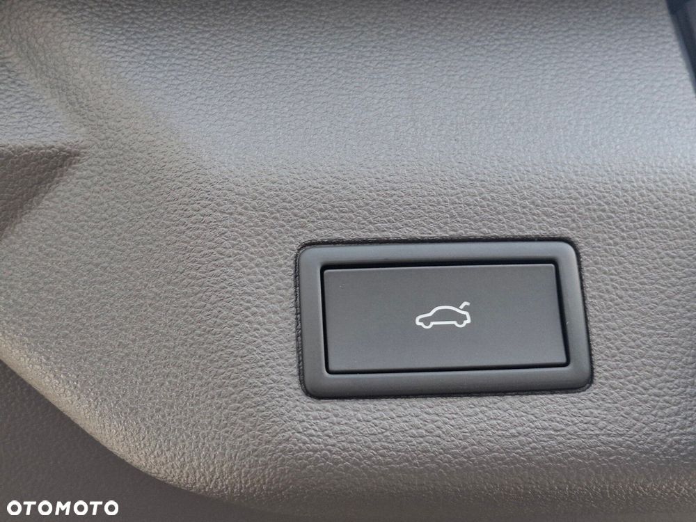 Volkswagen Multivan 2.0 TDI L2 Life DSG - 10