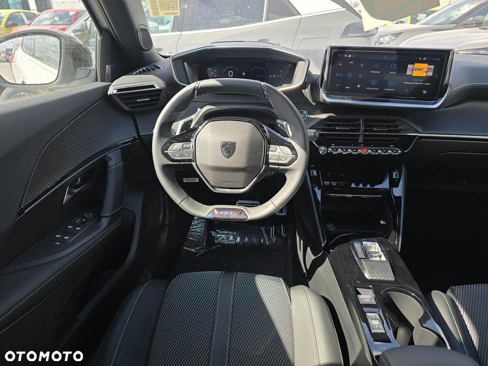 Peugeot 2008 PureTech mHEV GT e-DCS6 - 12
