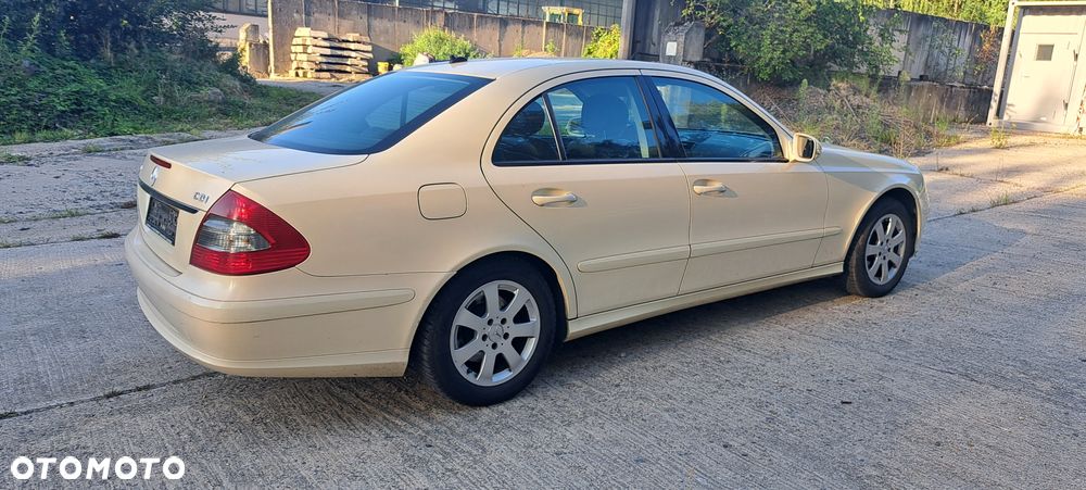 Mercedes-Benz Klasa E - 7