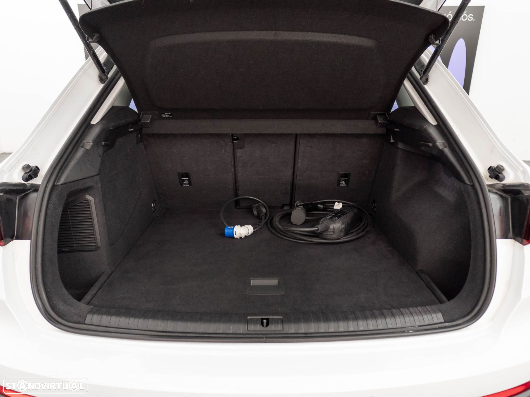 Audi Q3 45 TFSIe S tronic - 12