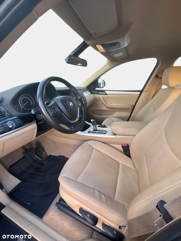 BMW X4 xDrive20i xLine - 9