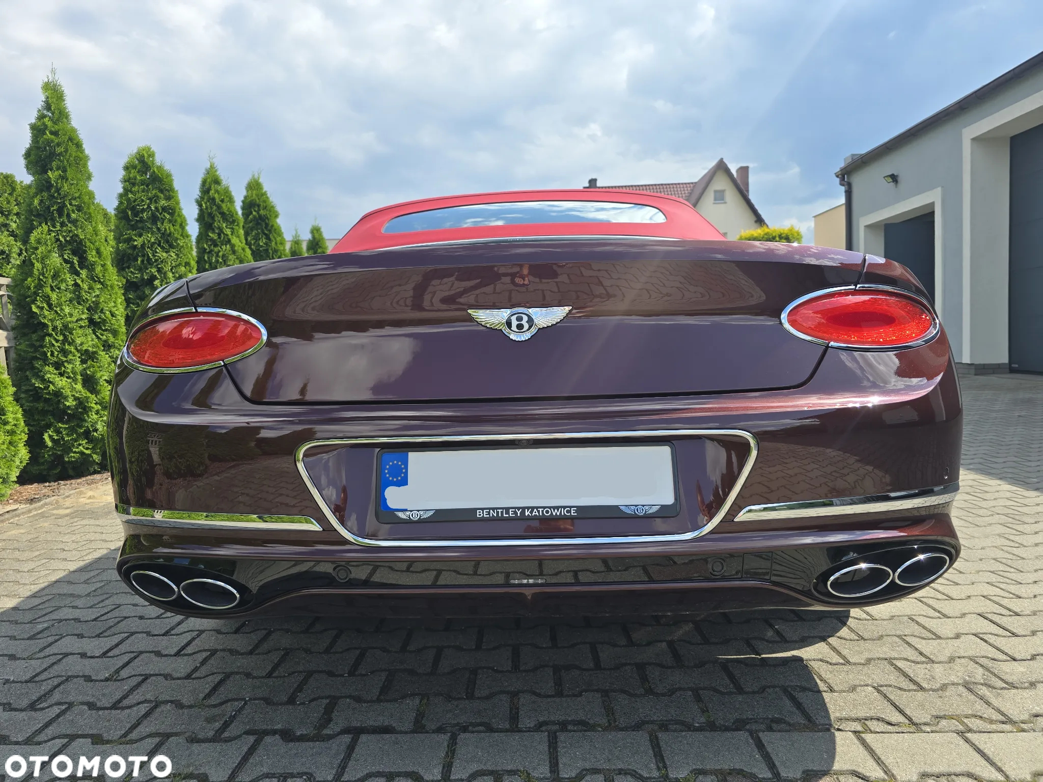 Bentley Continental GT New Convertible V8 Mulliner - 11
