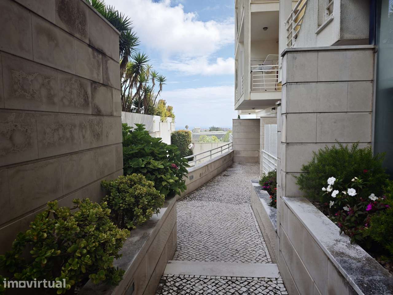 Apartamento T4 de Luxo em Condomínio Fechado com Vista Mar - Grande imagem: 3/45