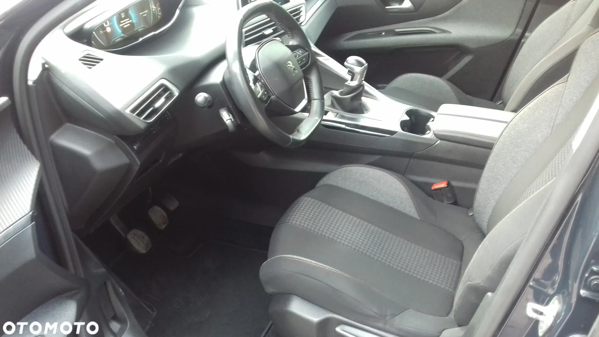 Peugeot 3008 1.5 BlueHDi Active Pack S&S - 11