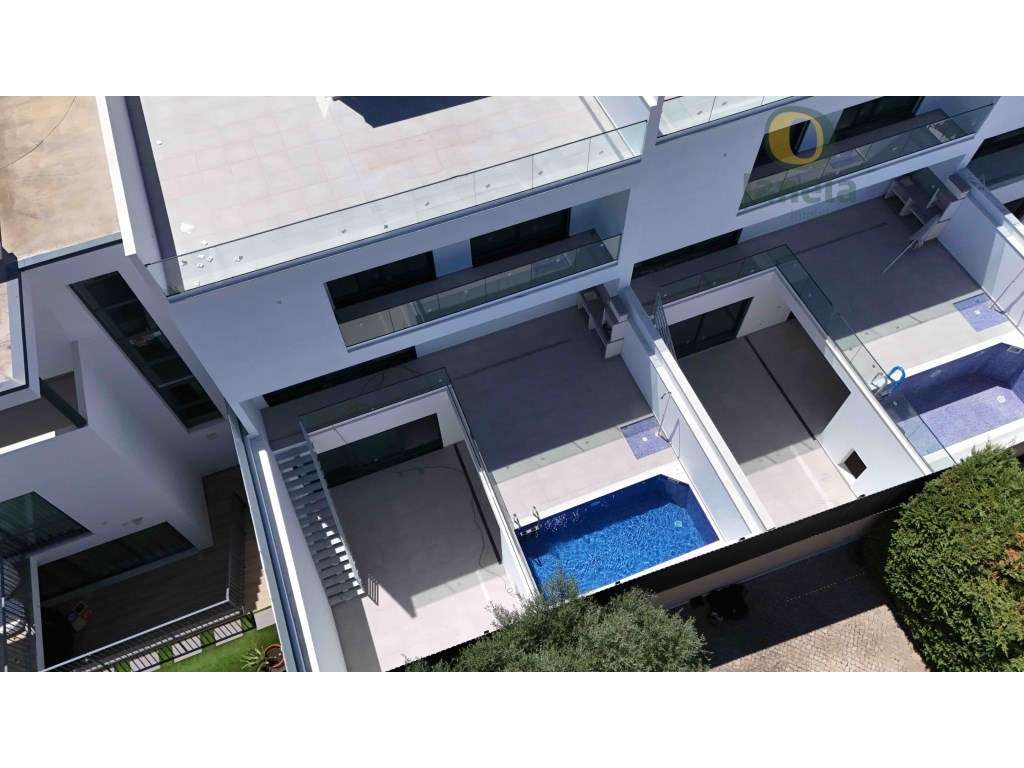 Moradia T3+1 Contemporânea com Piscina Privada, Gambelas - Faro - Grande imagem: 4/36