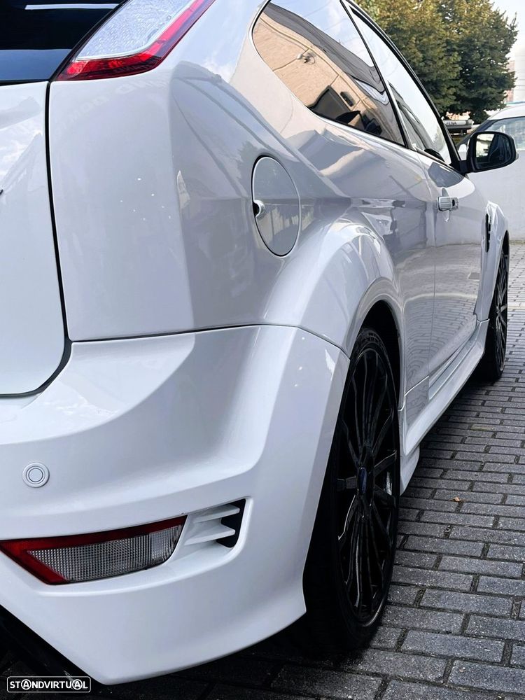 Ford Focus 2.5 T RS - 19