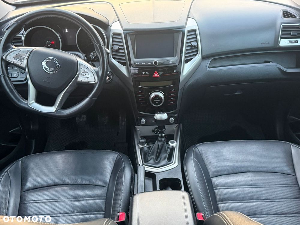 SsangYong/KGM Tivoli e-XDi 160 4WD Start/Stop Quartz - 22