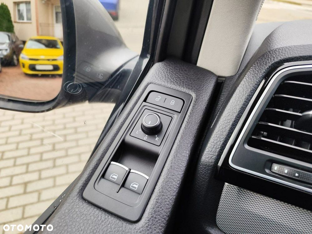 Volkswagen Multivan 2.0 BiTDI L1 Highline 4Motion DSG - 28