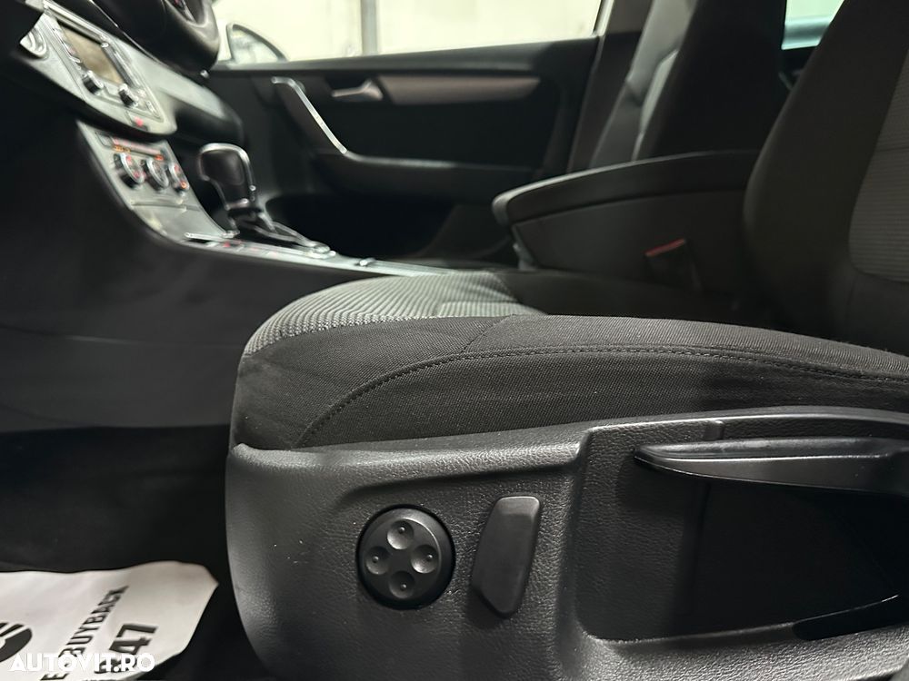 Volkswagen Passat 2.0 Blue TDI DSG SCR Comfortline - 11