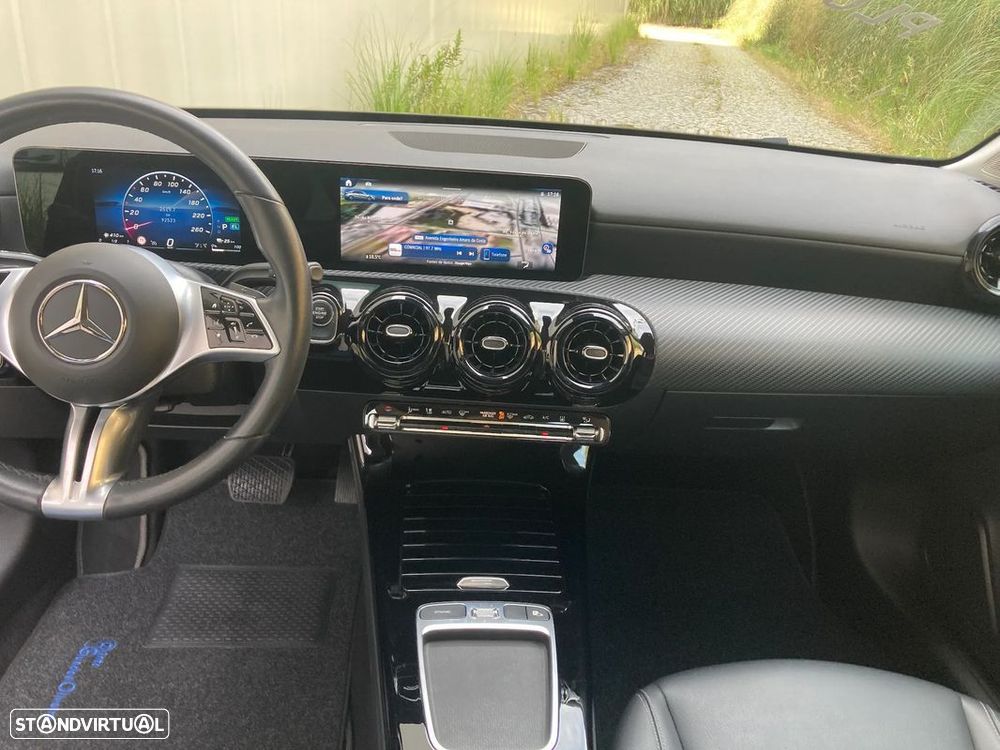 Mercedes-Benz A 250 e 8G-DCT Edition 2021 — fotografia 19