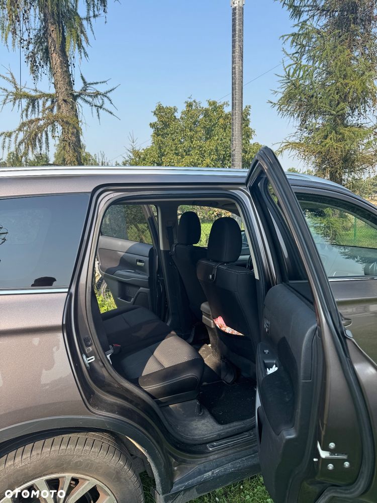 Mitsubishi Outlander 2.2 DID Intense + 4WD - 8