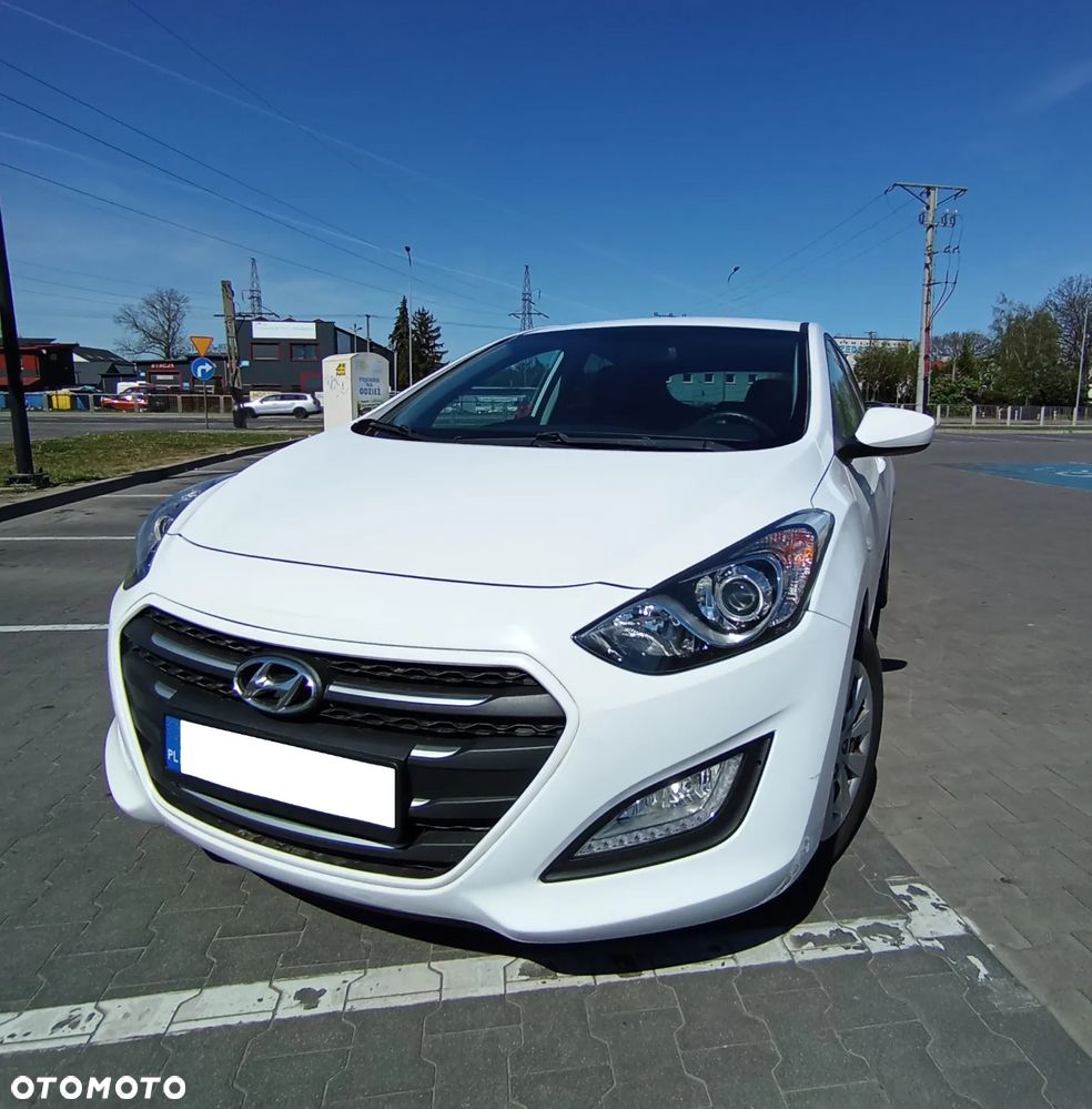 Hyundai i30 1.6 CRDi Classic + - 1