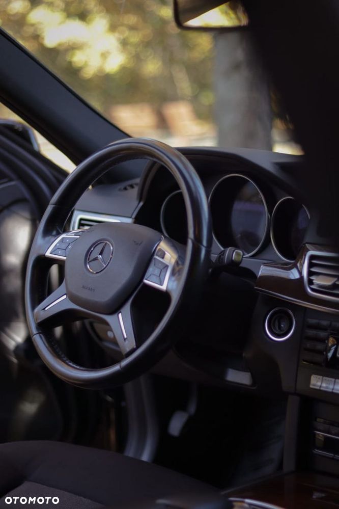 Mercedes-Benz Klasa E - 2