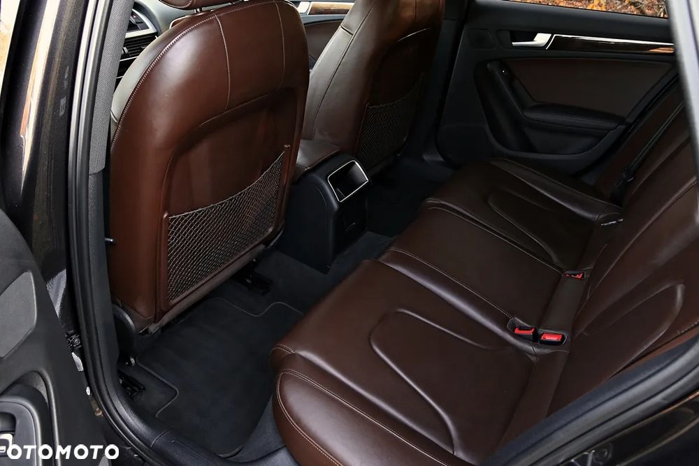 Audi A4 Avant 2.0 TDI DPF multitronic S line Sportpaket - 7