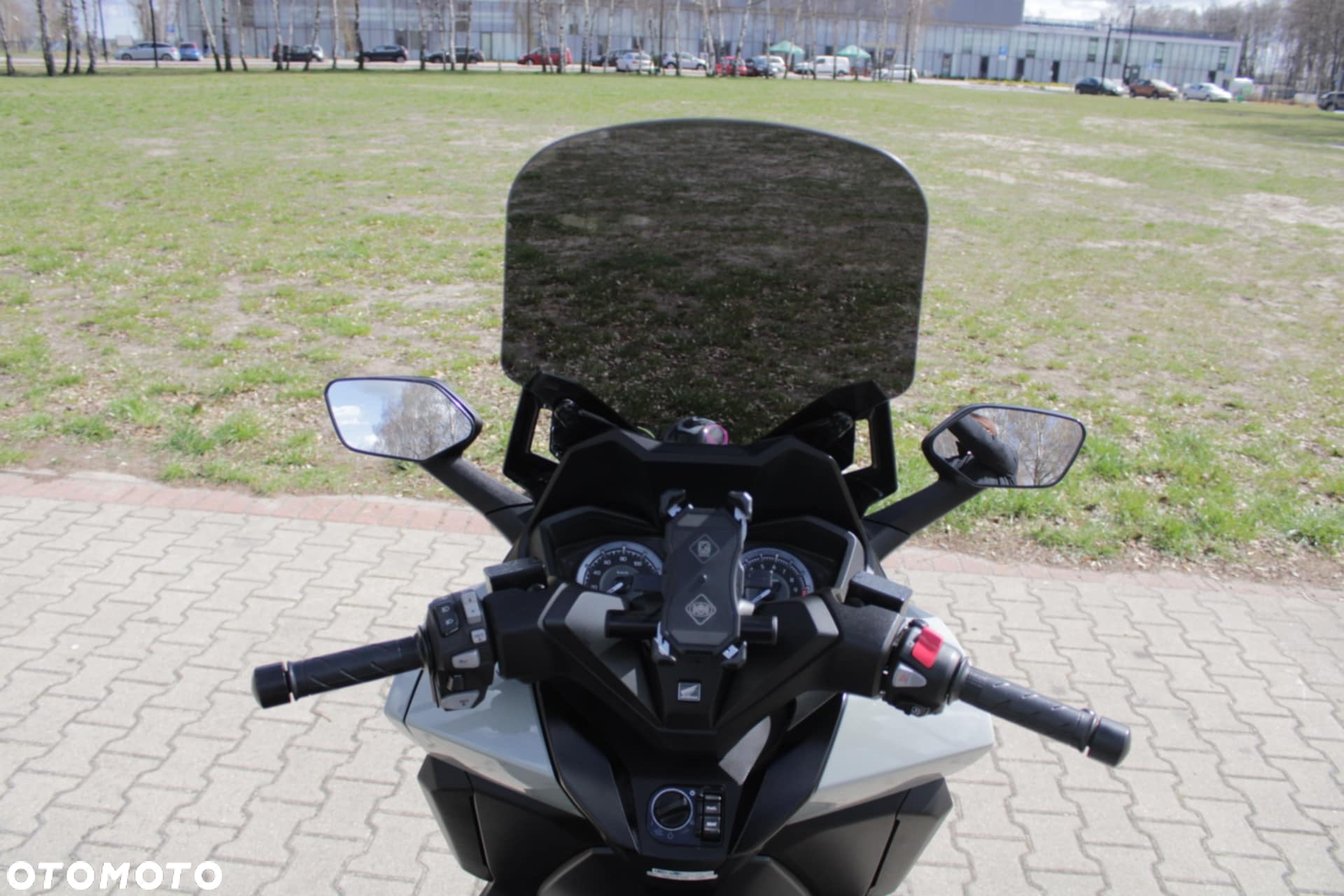 Honda NSS - 8