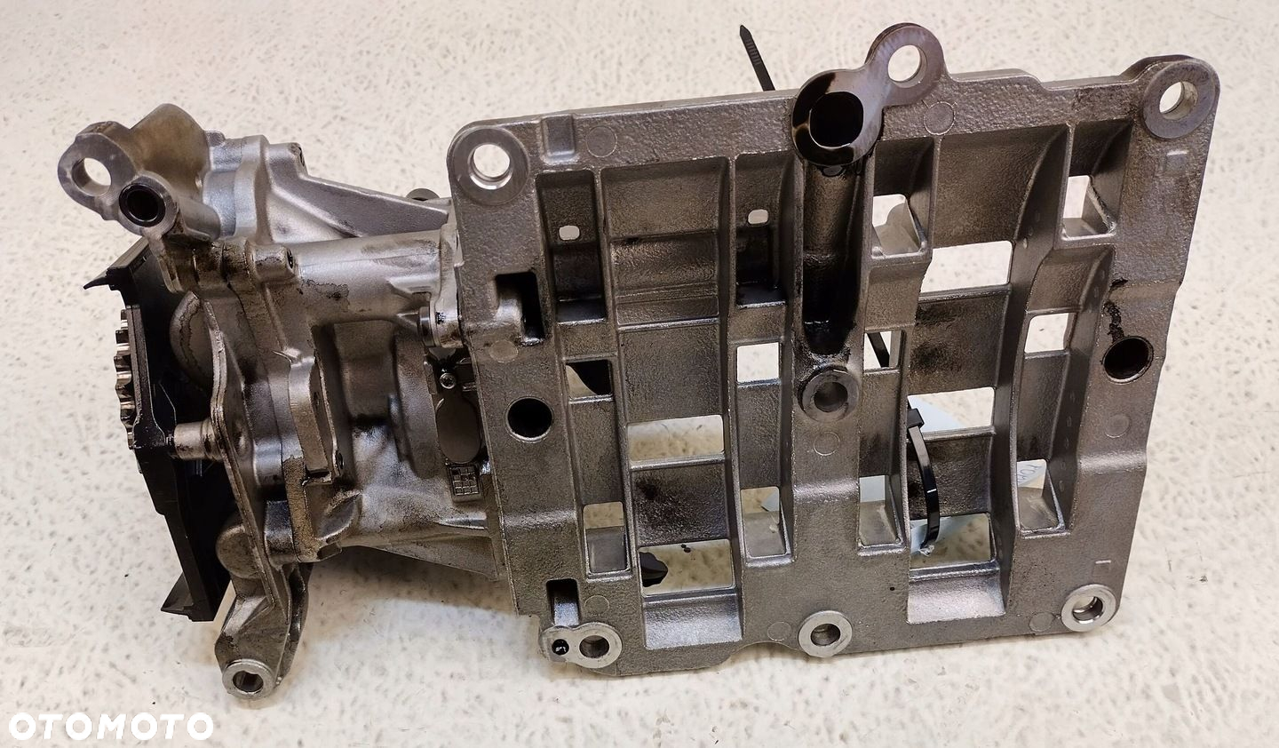 BMW 3 GT F34 2.0 DIESEL N47D20C POMPA OLEJU 7810823 7810773 - 6