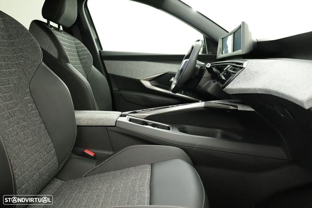 Peugeot 3008 1.2 Hybrid Allure e-DCS6 - 20