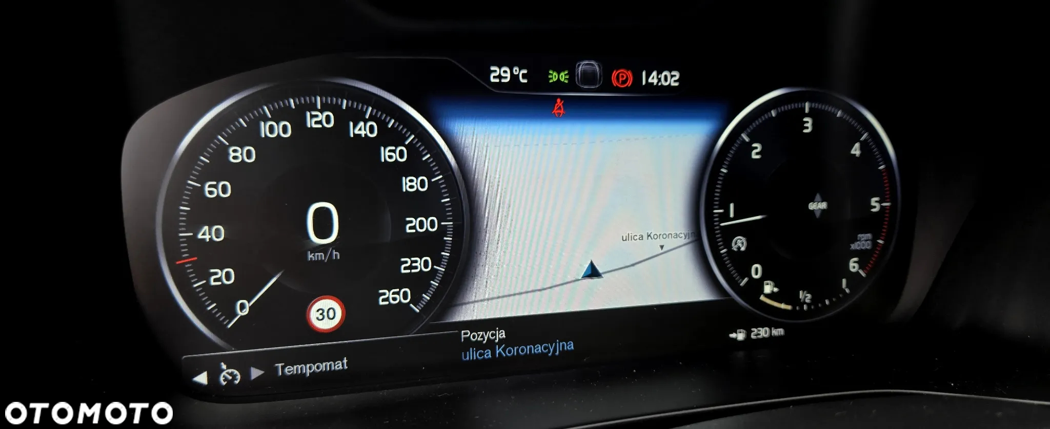 Volvo XC 40 D3 Momentum Pro - 23
