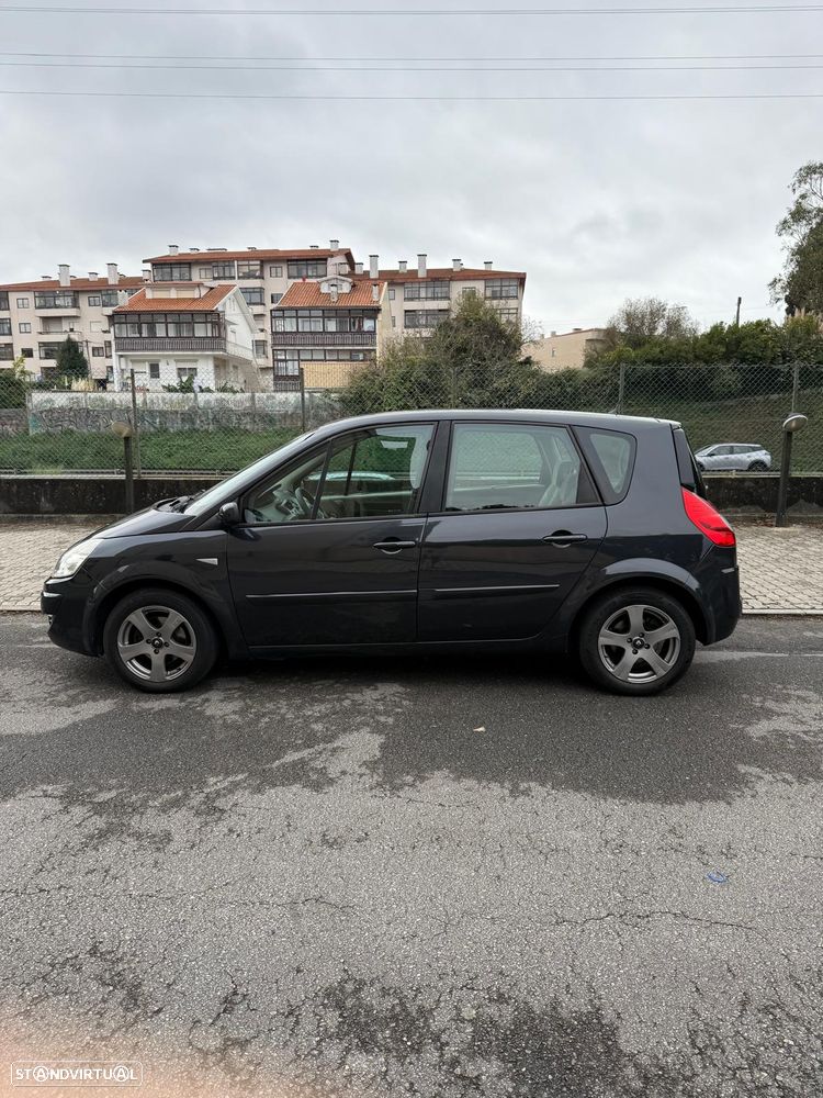 Renault Scénic - 8