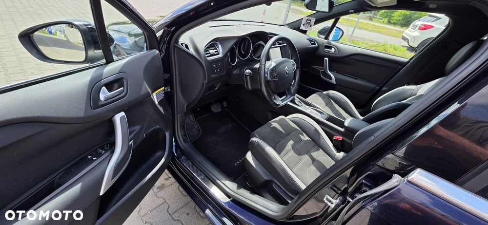 DS Automobiles DS 4 - 10