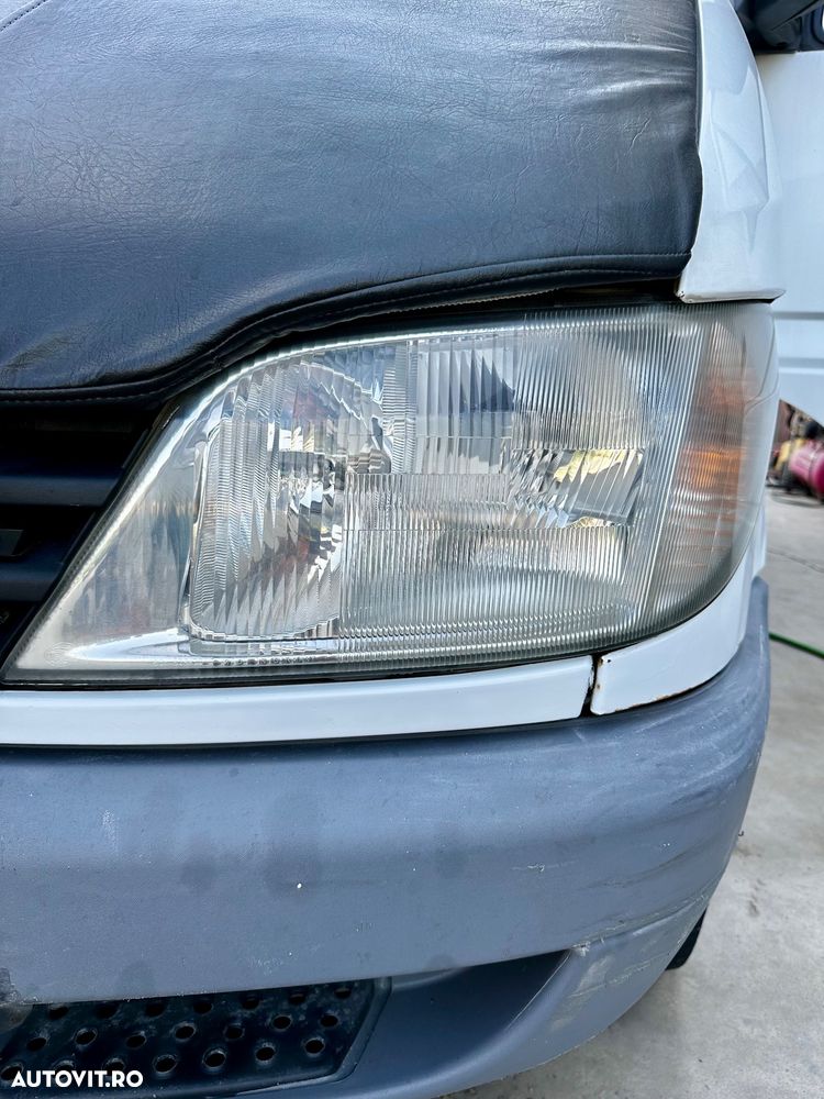 Mercedes-Benz Sprinter - 12