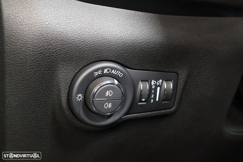 Jeep Compass 1.5 TG e-Hybrid Upland DCT - 37