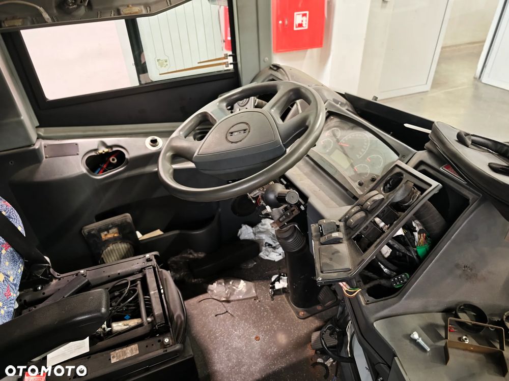 Isuzu NOVOCITI LIFE - 3
