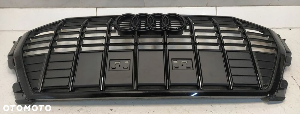 AUDI Q3 83A GRILL ATRAPA CHŁODNICY ZNACZEK NOWY ORYGINAŁ - 24