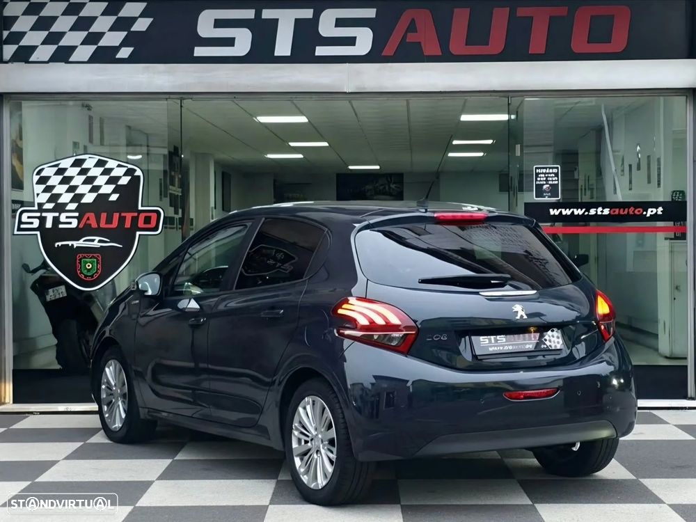 Peugeot 208 1.2 PureTech Style - 16