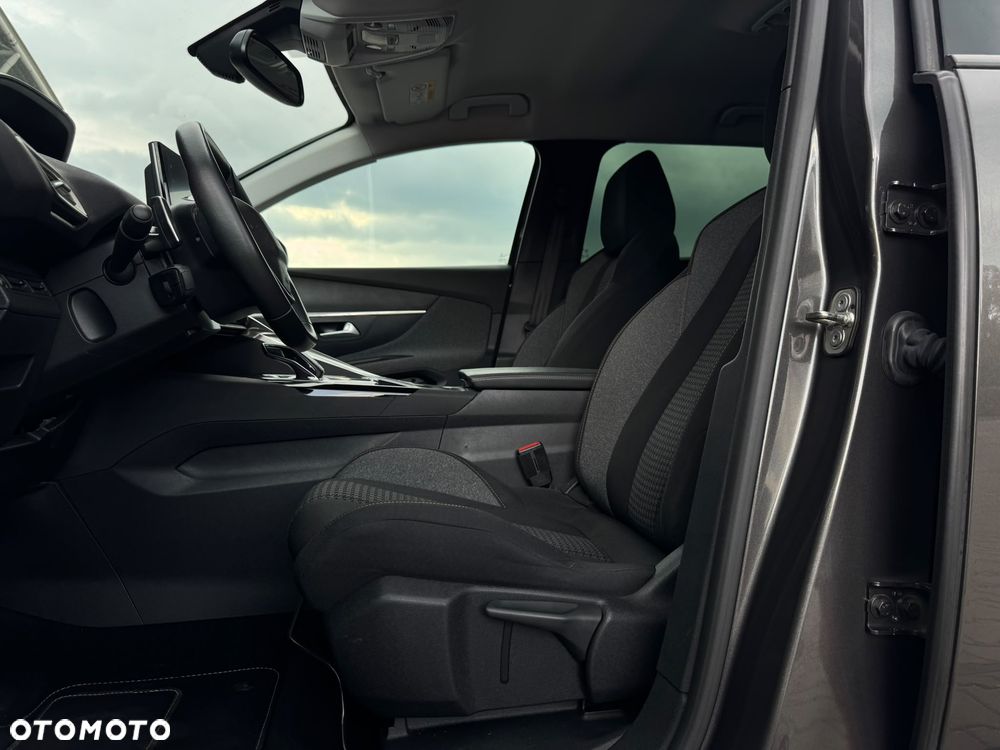 Peugeot 5008 PureTech 130 EAT8 Stop & Start Roadtrip - 26