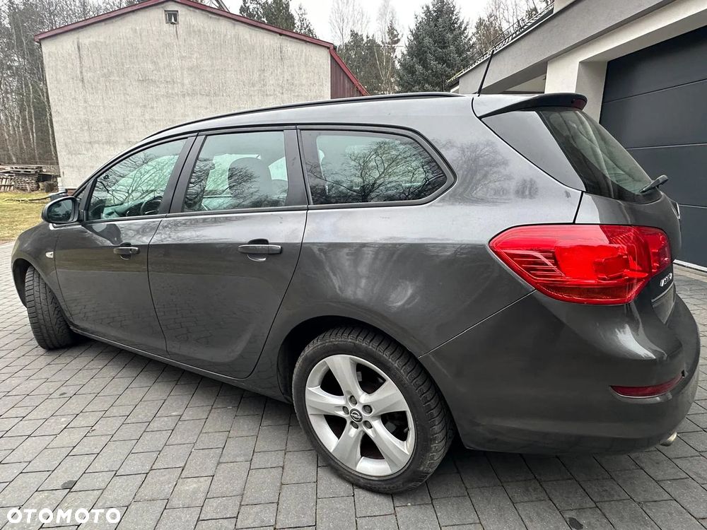 Opel Astra GTC 1.4 Turbo - 7