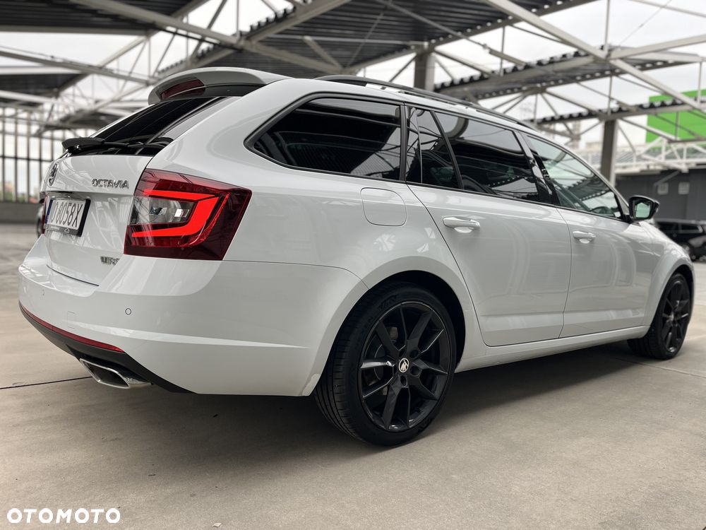 Skoda Octavia 2.0 TDI RS Challenge DSG - 5