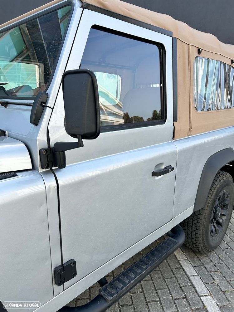 Land Rover Defender 90 2.4 CRD S - 15