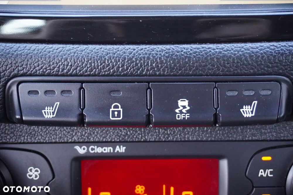 Kia Ceed 1.6 GDI ISG Dream-Team Edition - 26