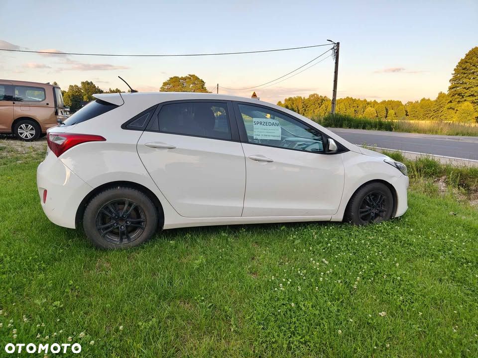 Hyundai i30 1.4 CRDi Comfort - 5