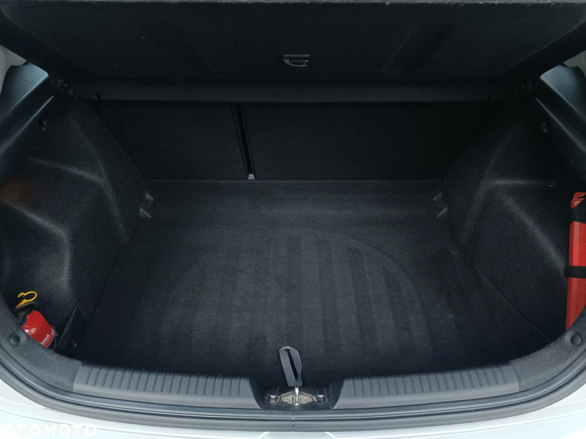 Kia Ceed - 14