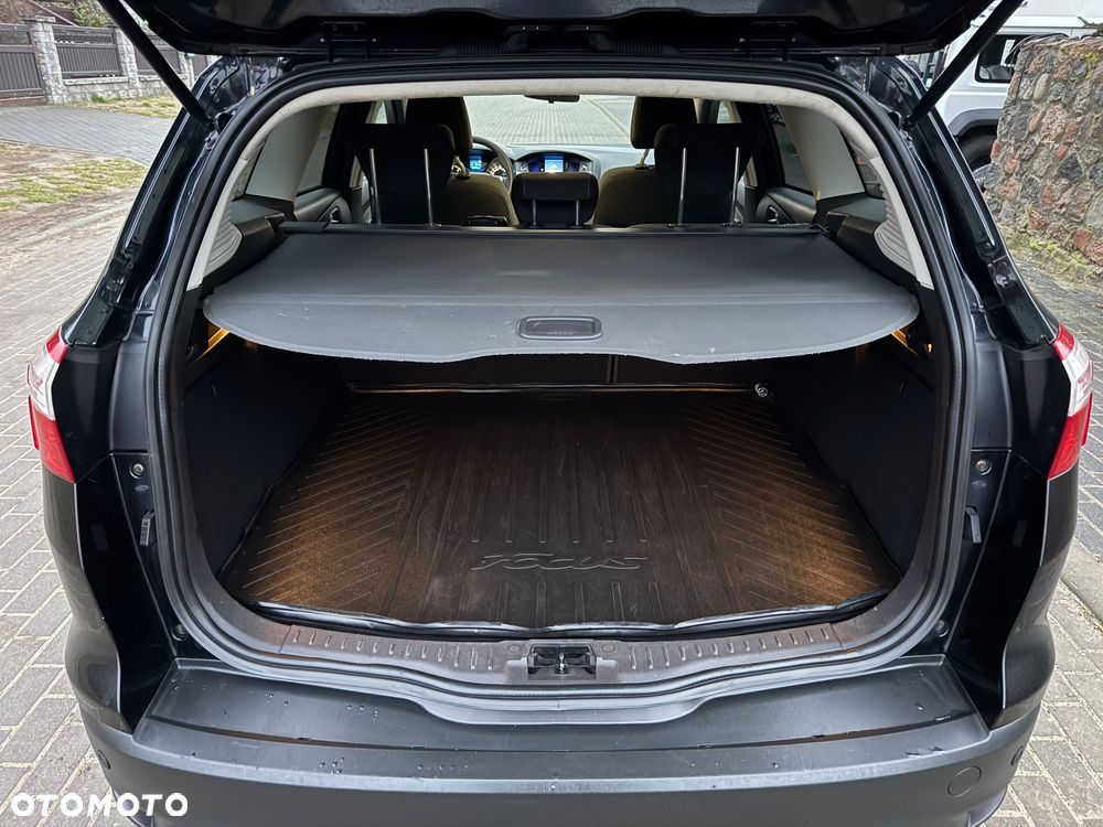 Ford Focus SW 1.6 TDCi DPF Champions Edition - 25