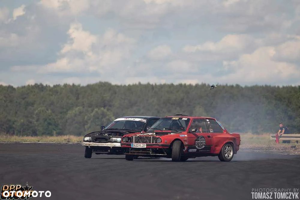 BMW Seria 3 325i - 6