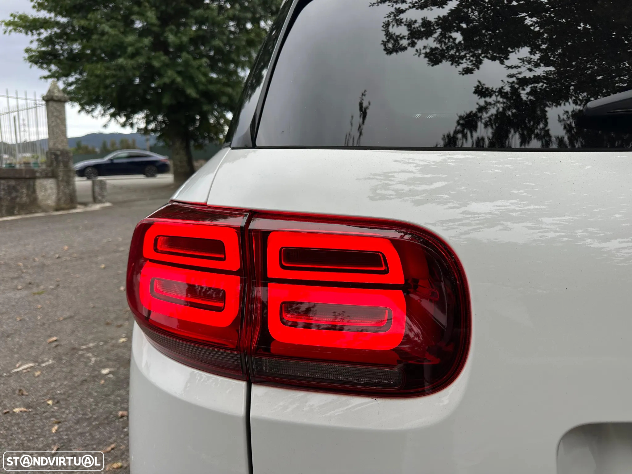 Citroën C5 Aircross 1.6 Hybrid C-Series e-EAT8 - 11