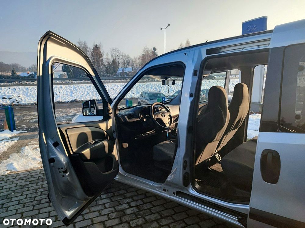 Opel Combo - 11