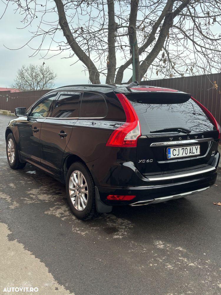 Volvo XC 60 D5 AWD Geartronic Ocean Race - 11