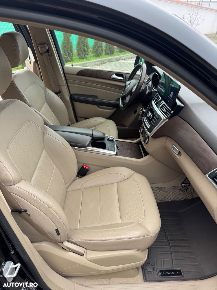 Mercedes-Benz ML - 12