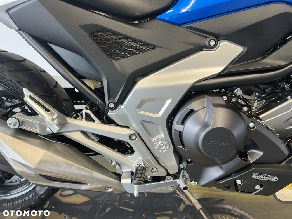 Honda NC - 27