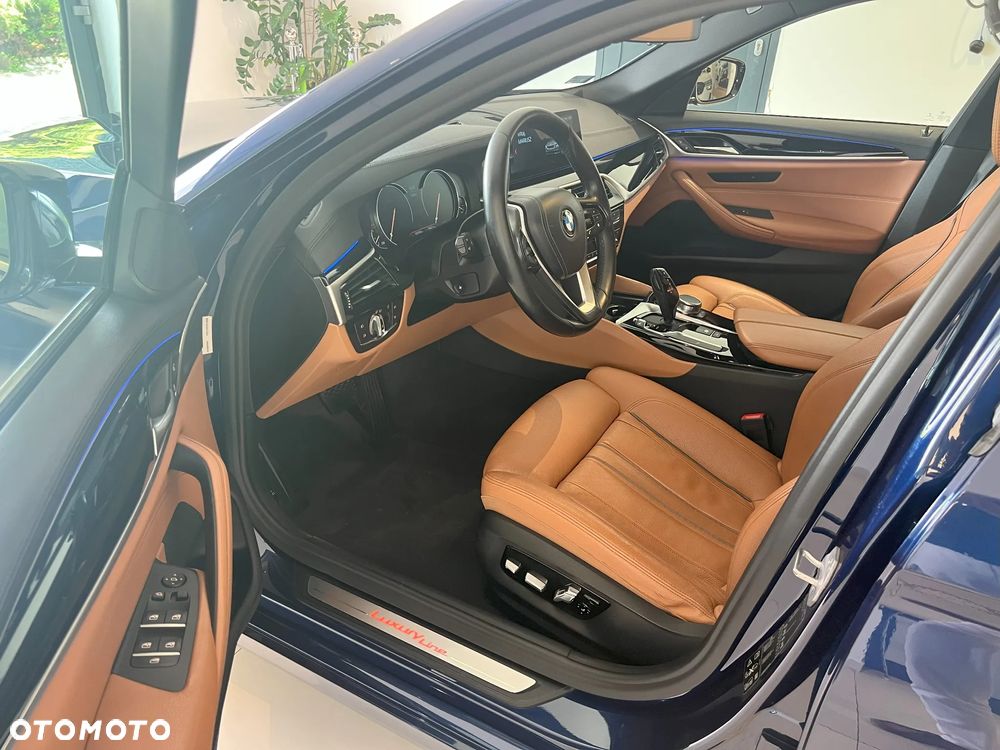 BMW Seria 5 520d xDrive Luxury Line - 11