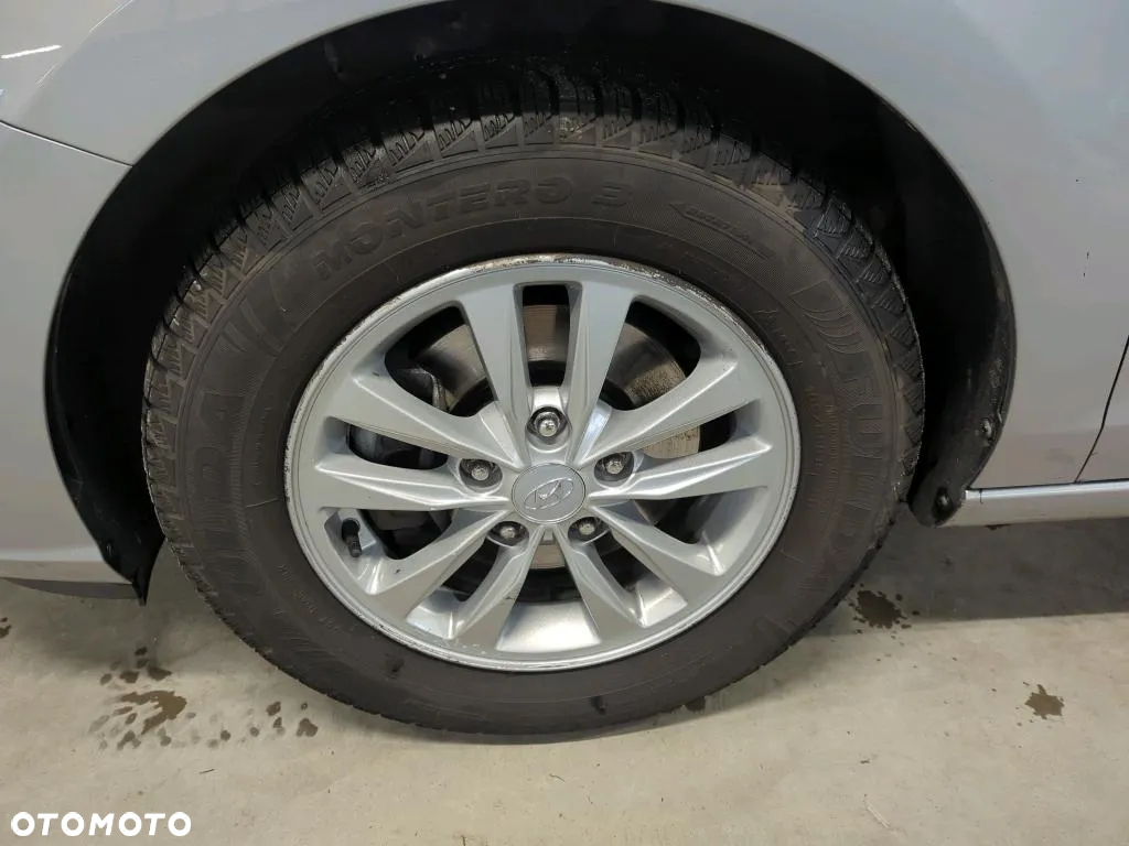Hyundai i30 1.5 DPI Classic + - 5