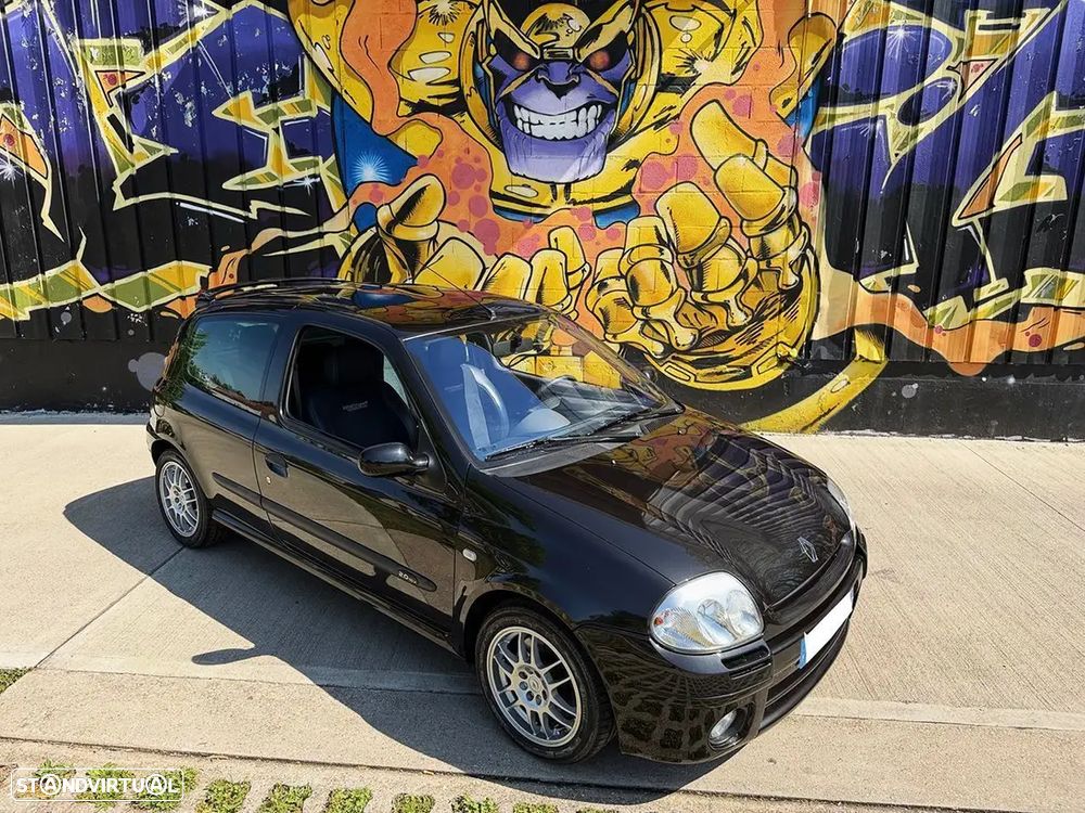 Renault Clio Sport Tourer - 1