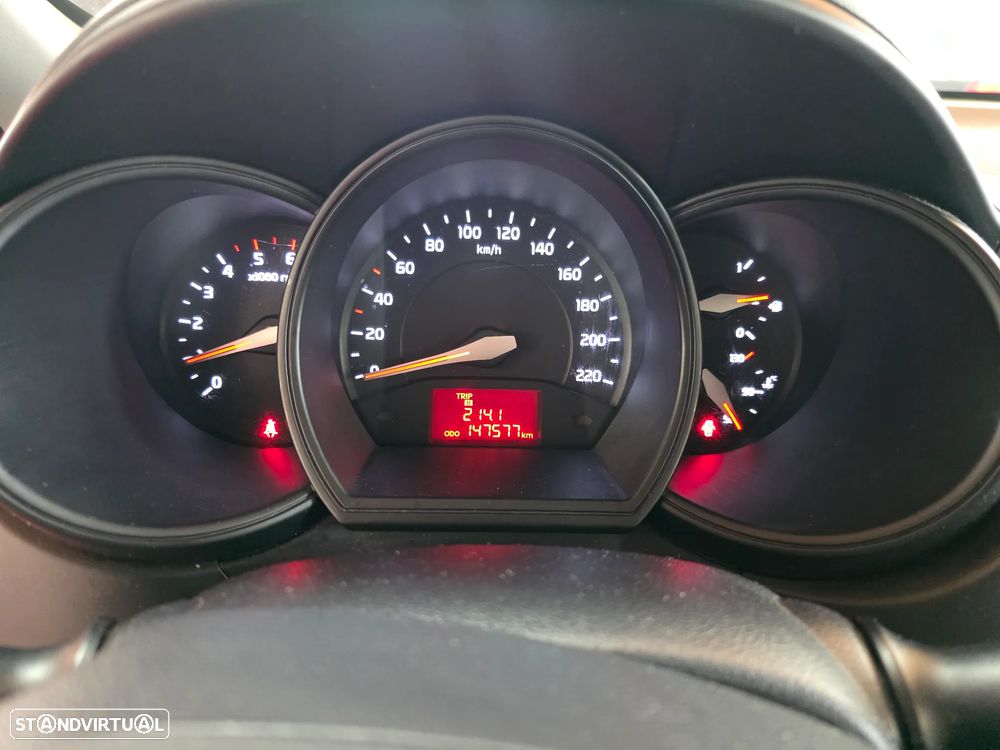 Kia Rio 1.1 CRDi - 13