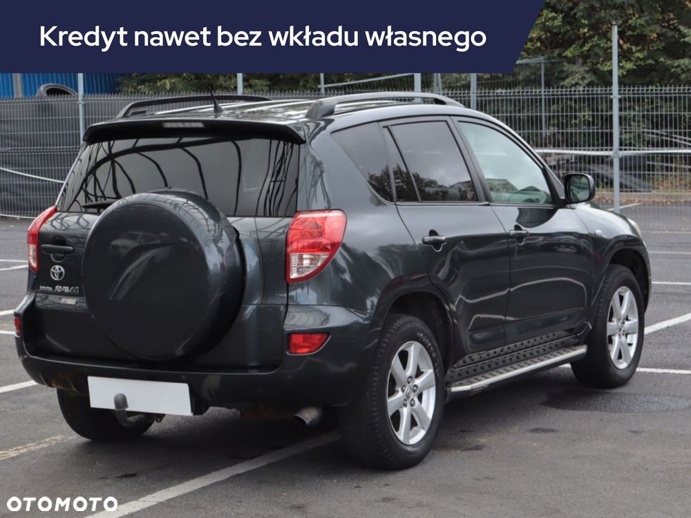 Toyota RAV4 - 7